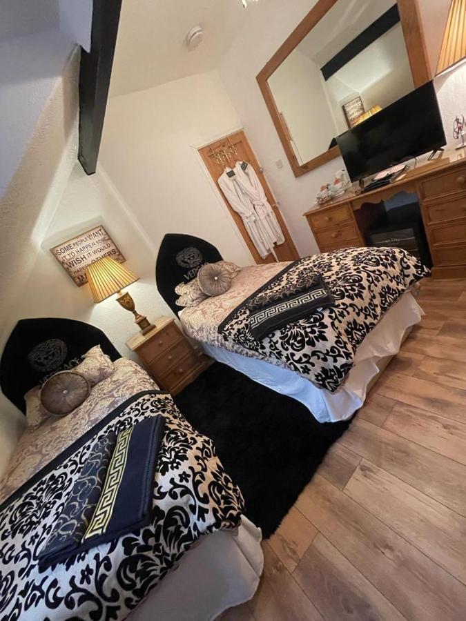 포스콜 Olivia House B&B 외부 사진